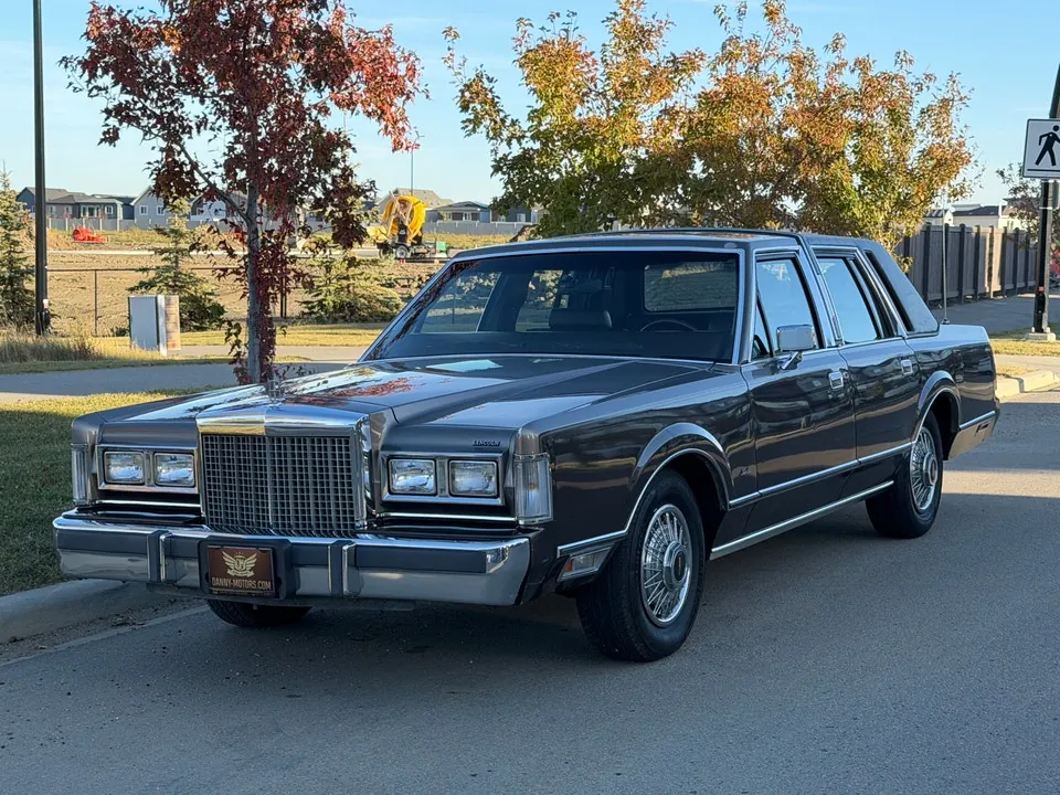 Lincoln Town Car