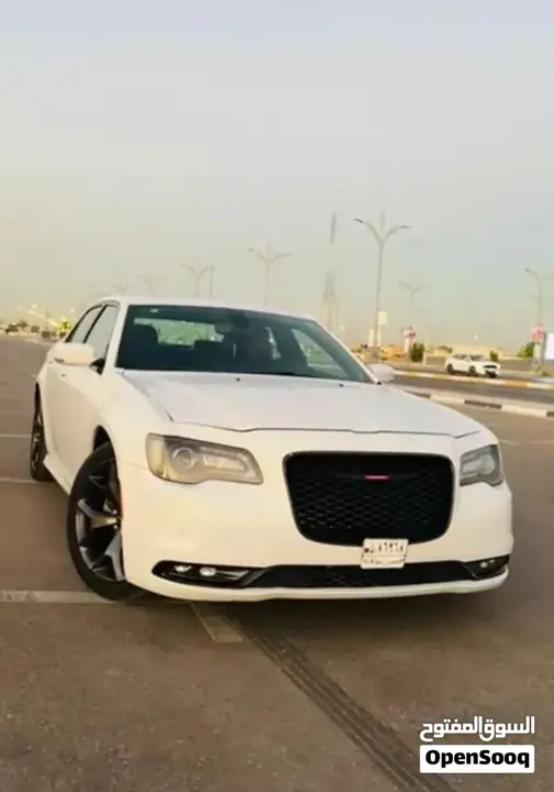 Chrysler 300 2023 photo 5
