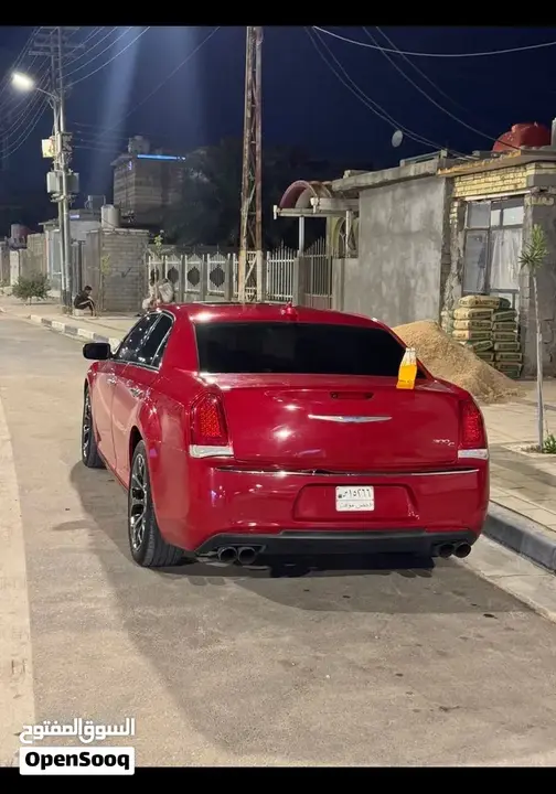 Chrysler 300 2023 photo 2