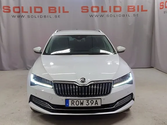 Skoda Superb 2023 photo 2