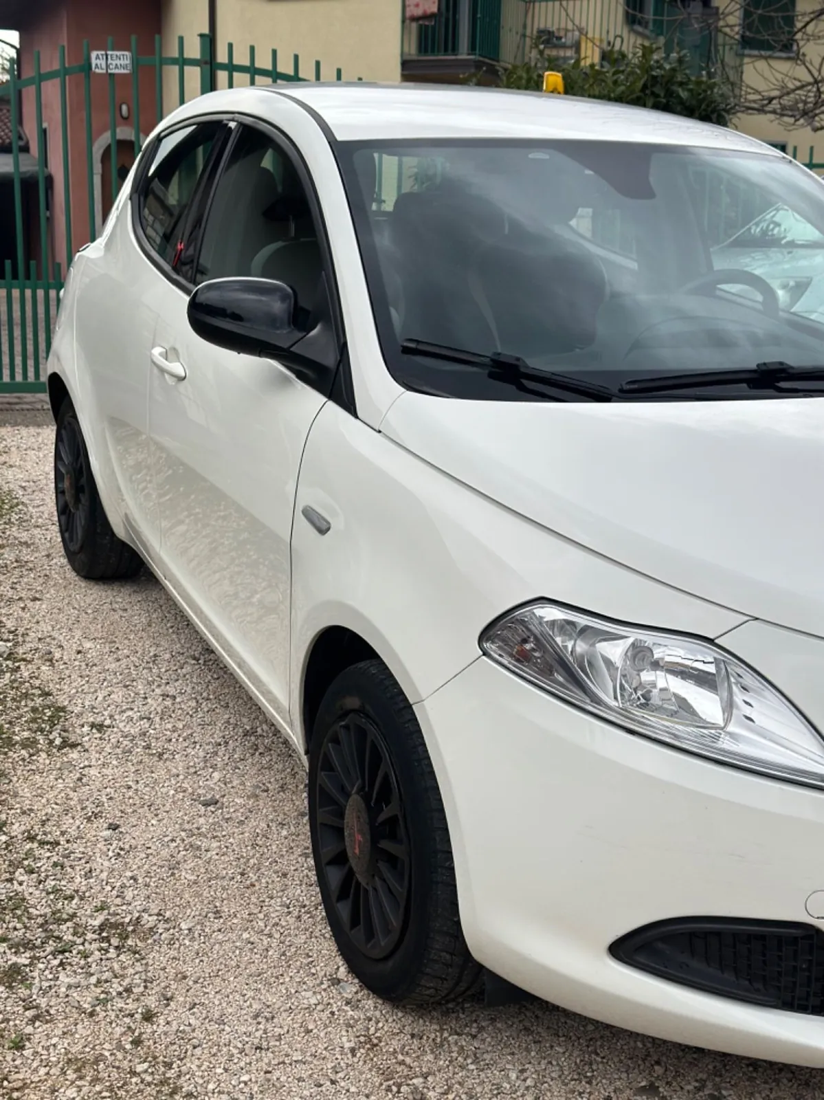 Lancia Ypsilon 2015 photo 4
