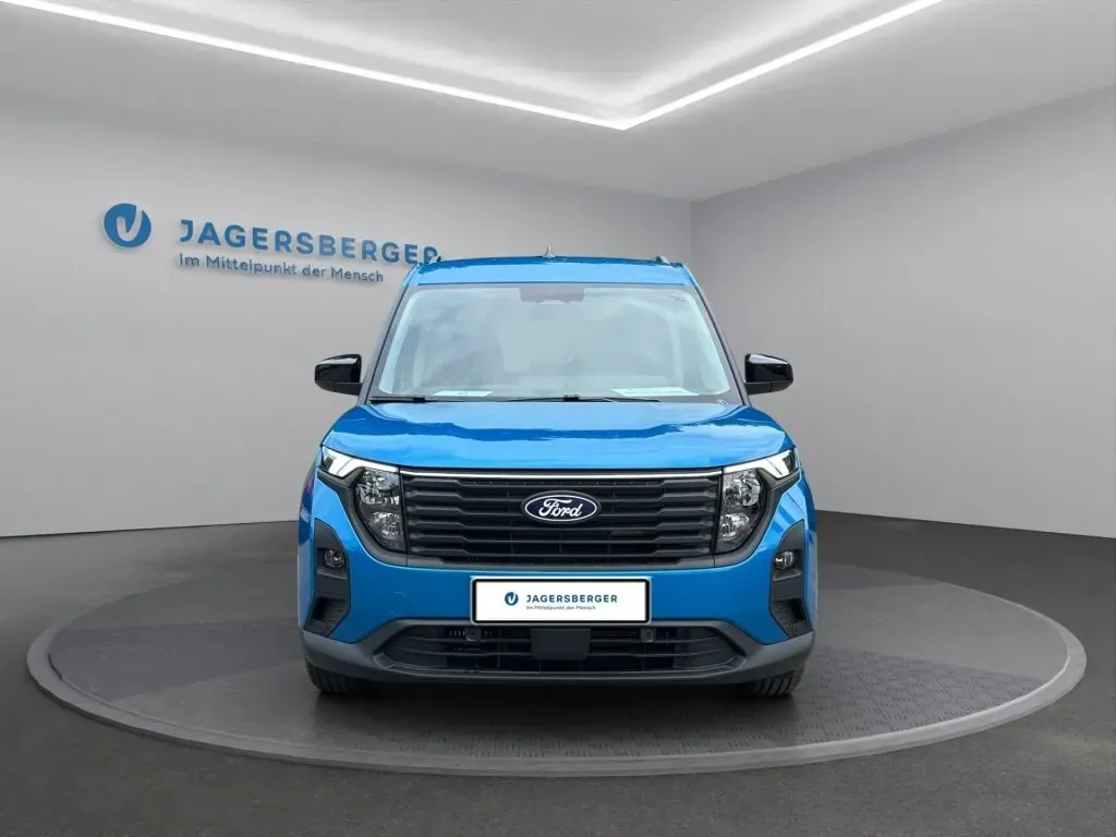 Ford Tourneo photo 2