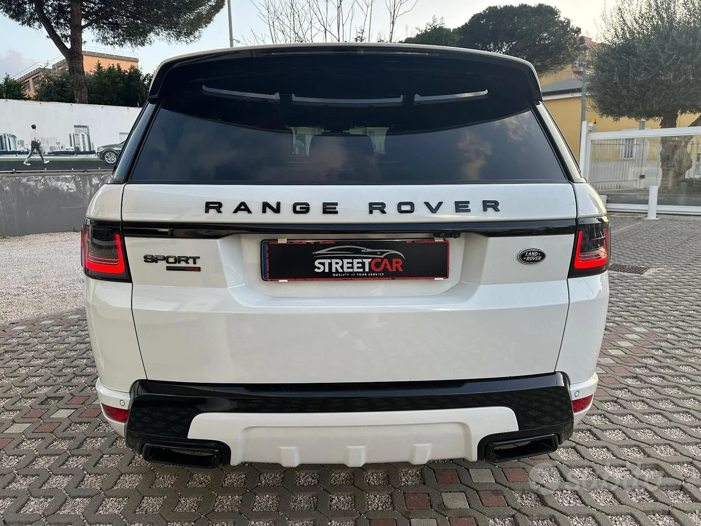 Land Rover Range Rover Sport 2018 photo 4