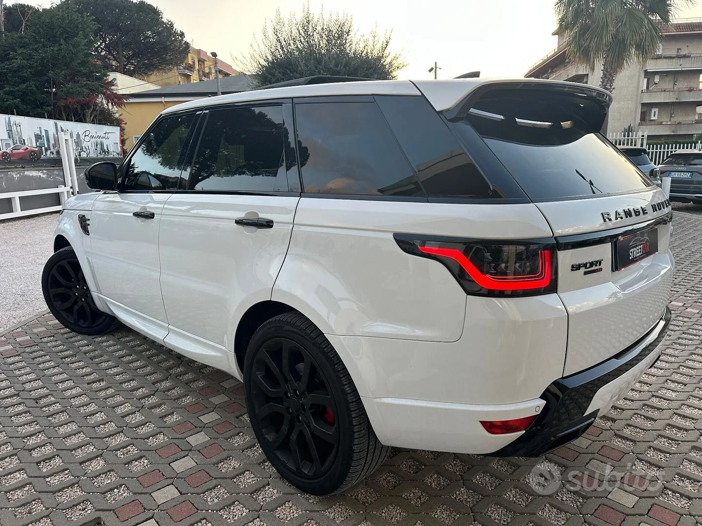 Land Rover Range Rover Sport 2018 photo 5