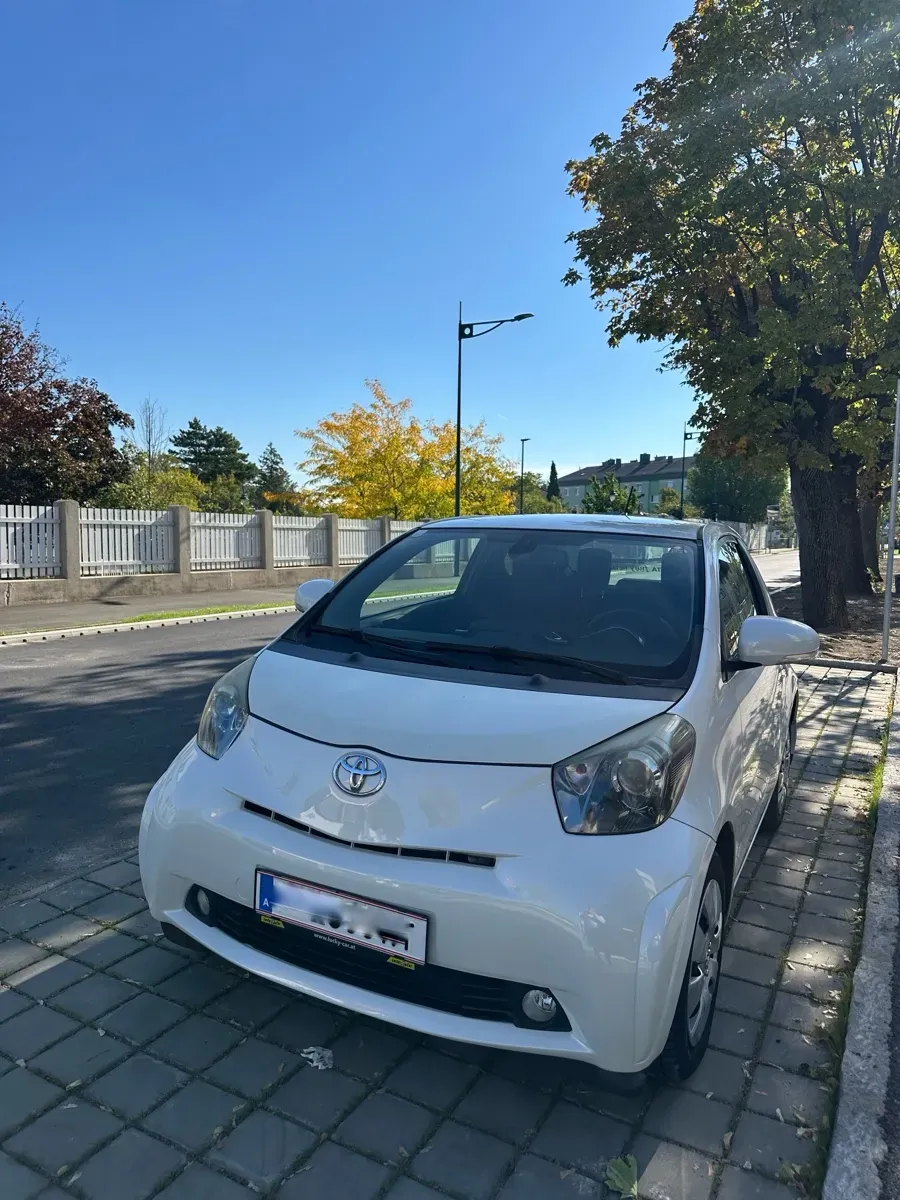 Toyota Iq 2009 photo 3