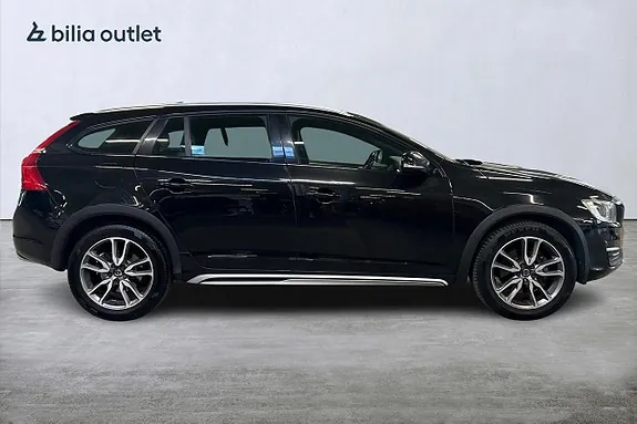 Volvo V60 Cross Country 2017 photo 5