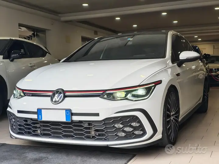 Volkswagen Golf 2022 photo 2