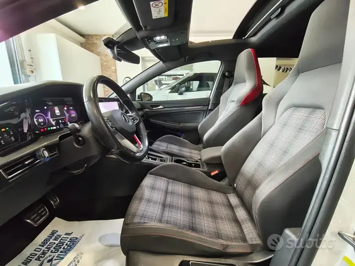 Volkswagen Golf 2022 photo 5