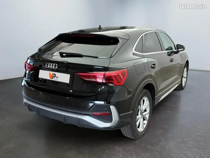 Audi Q3 2023 photo 5