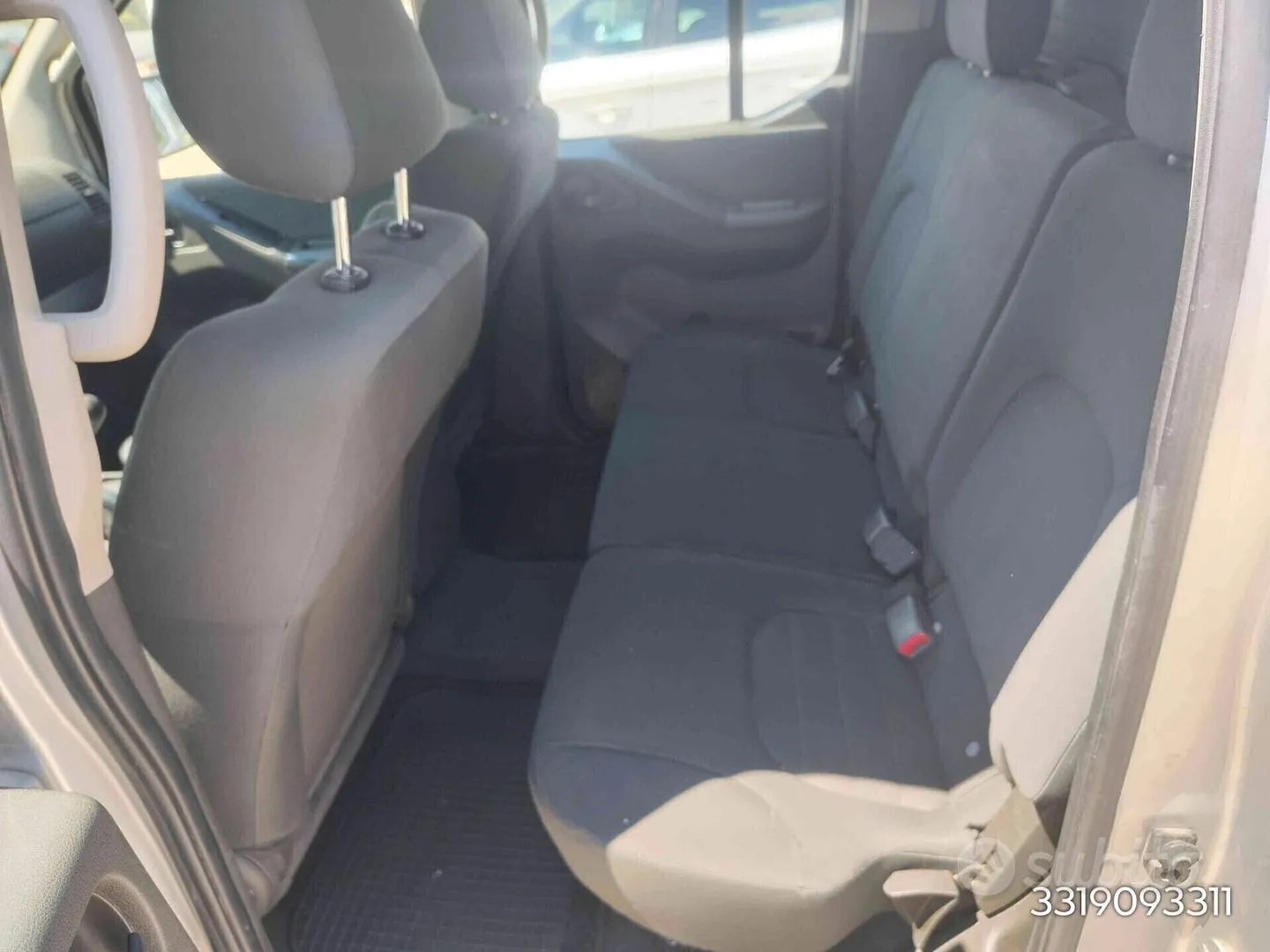 Nissan Navara 2014 photo 4
