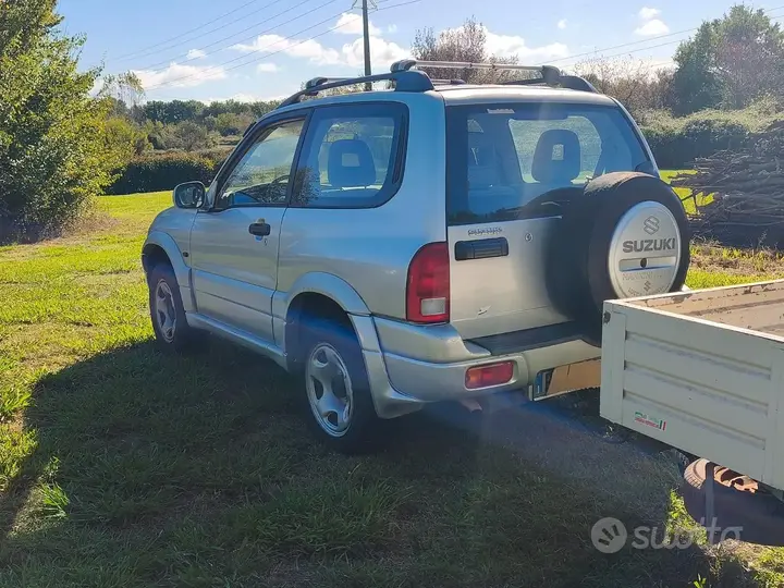 Suzuki Grand Vitara 2001 photo 4