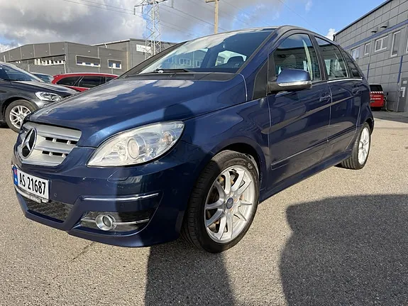 Mercedes-Benz B200 D 2009 photo 2