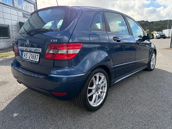 Mercedes-Benz B200 D 2009 photo 3