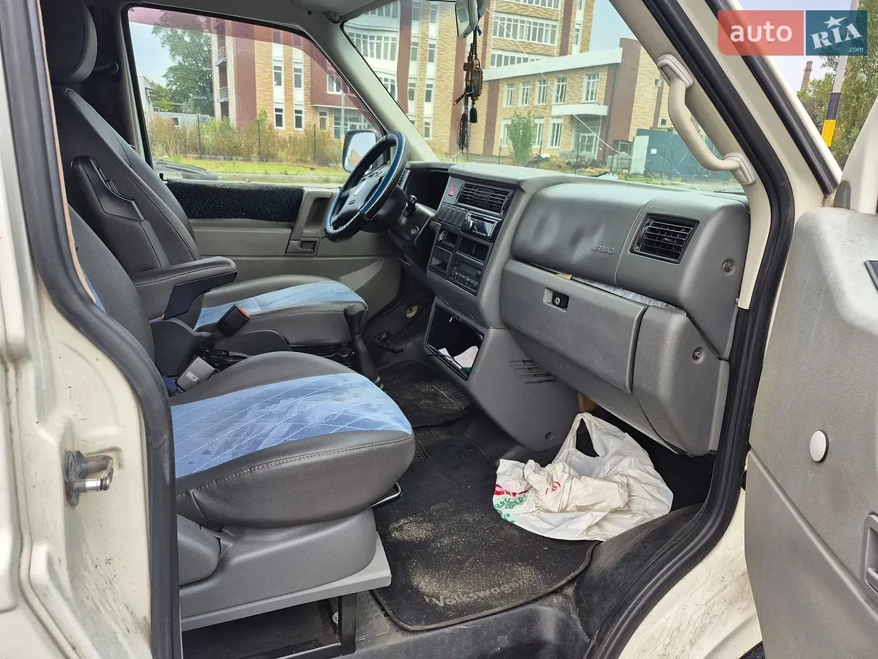 Volkswagen Caravelle 2002 photo 5