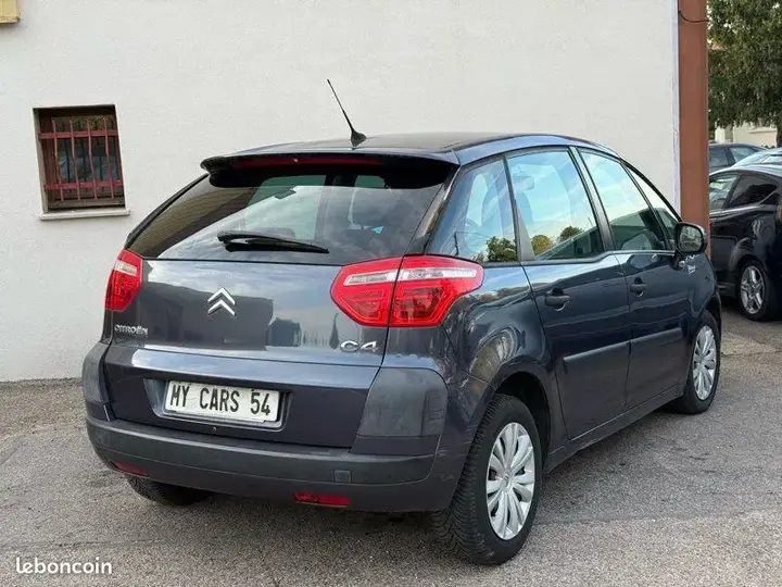 Citroen C4 Picasso 2009 photo 2