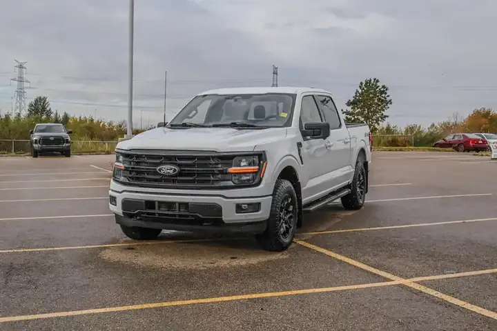 Ford F-150 2025 photo 4
