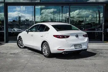 Mazda 3 2022 photo 5