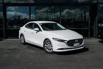 Mazda 3 2022 photo 2