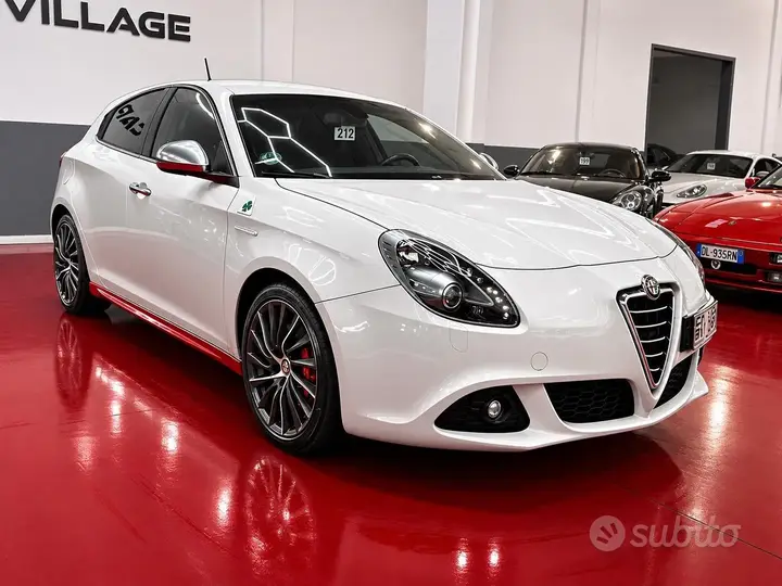 Alfa Romeo Giulietta 2010 photo 3