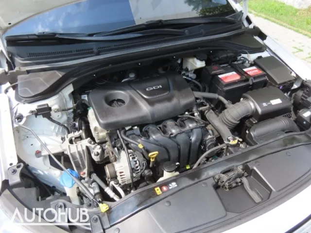 Hyundai Avante 2015 photo 5