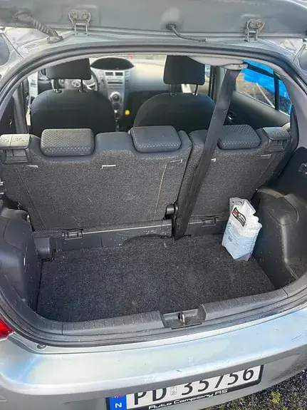 Toyota Yaris 2010 photo 5