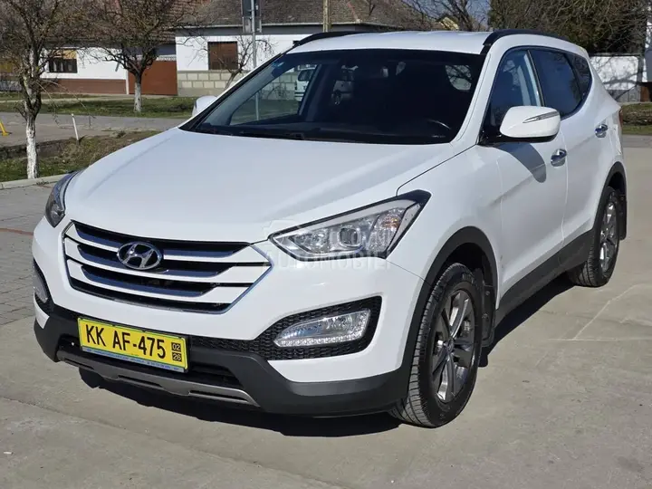Hyundai Santa Fe 2013 photo 3