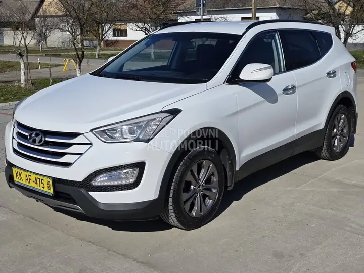 Hyundai Santa Fe 2013 photo 2