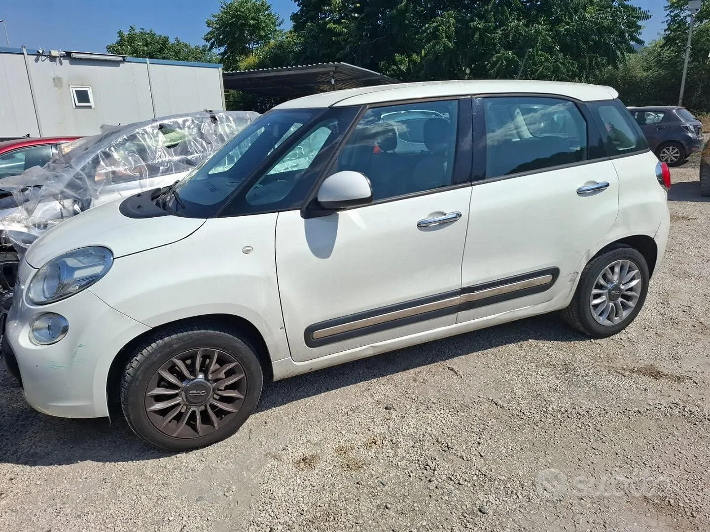 Fiat 500L 2015 photo 2