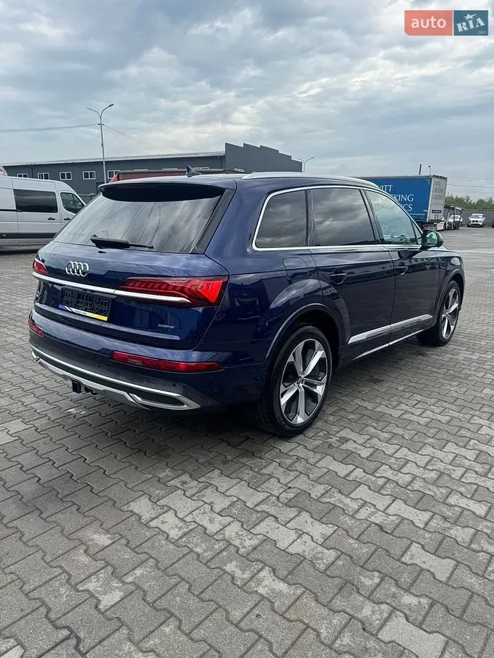 Audi Q7 2020 photo 2