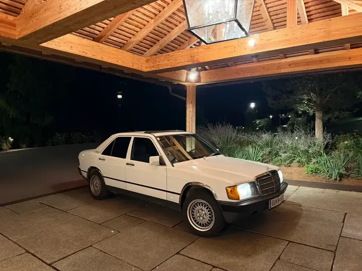 Mercedes-Benz 190