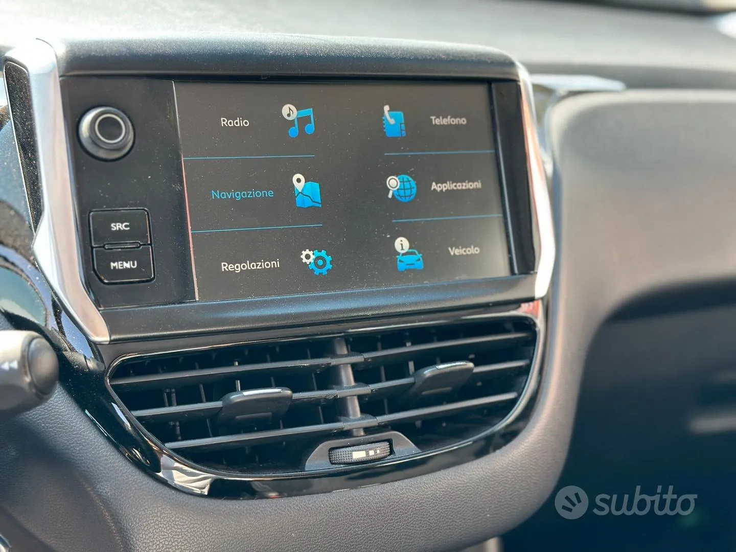 Peugeot 208 2018 photo 4
