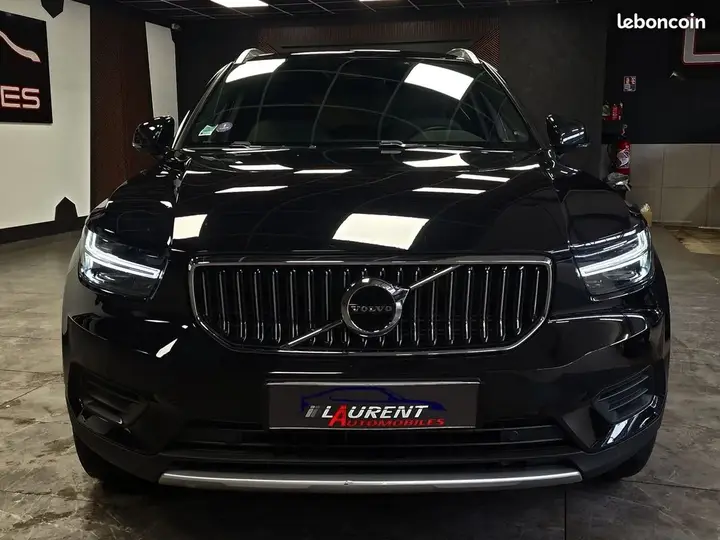 Volvo Xc40 2022 photo 2