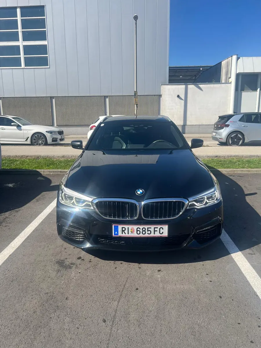 BMW 5 Series 2017 photo 2