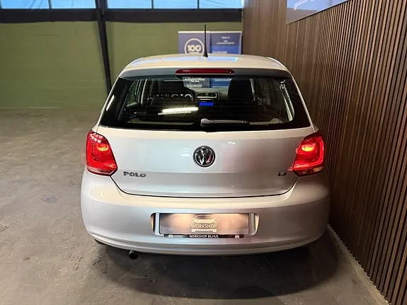 Volkswagen Polo 2010 photo 2