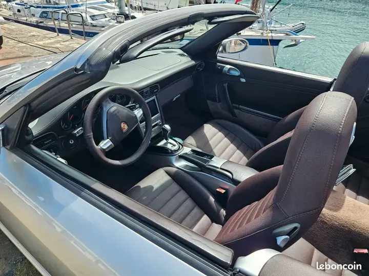 Porsche 911 2006 photo 2