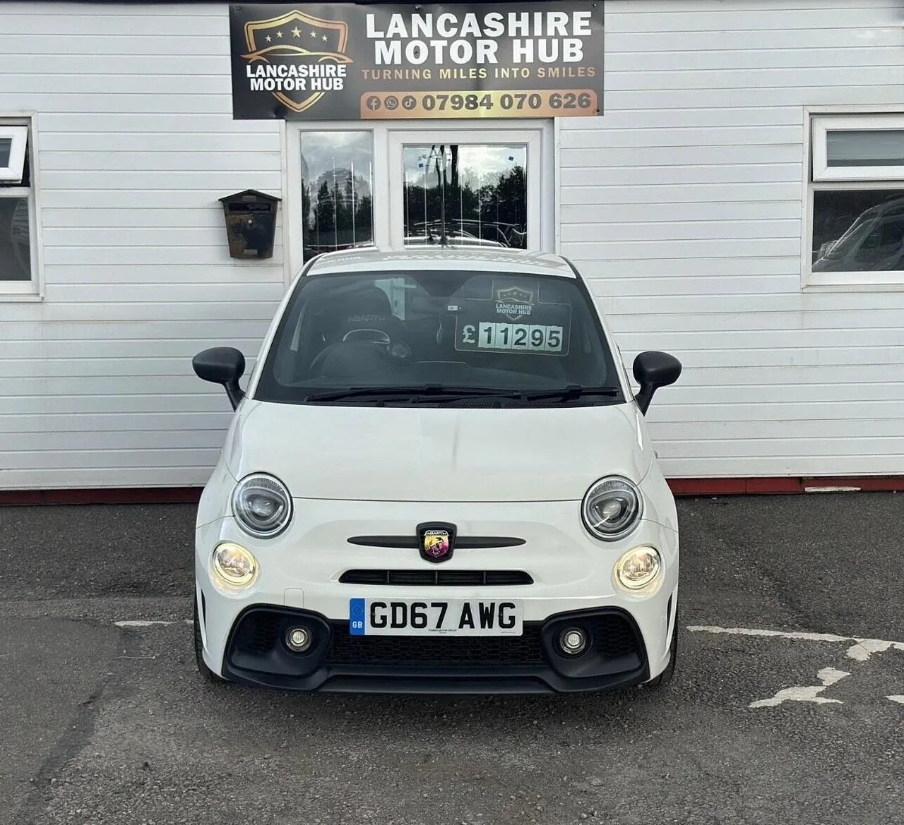 Abarth 595 2018 photo 2
