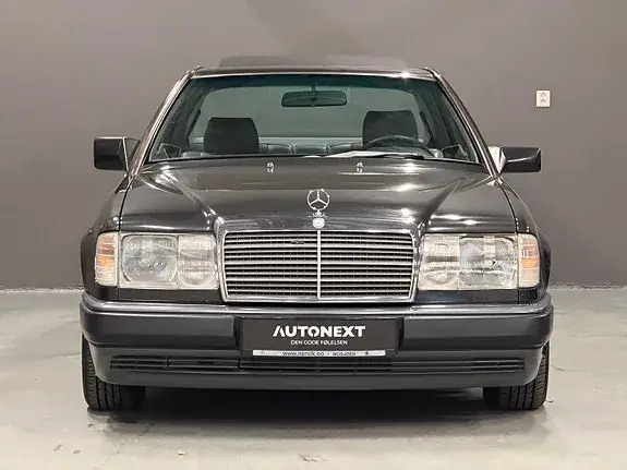 Mercedes-Benz 230 Ce 1990 photo 4