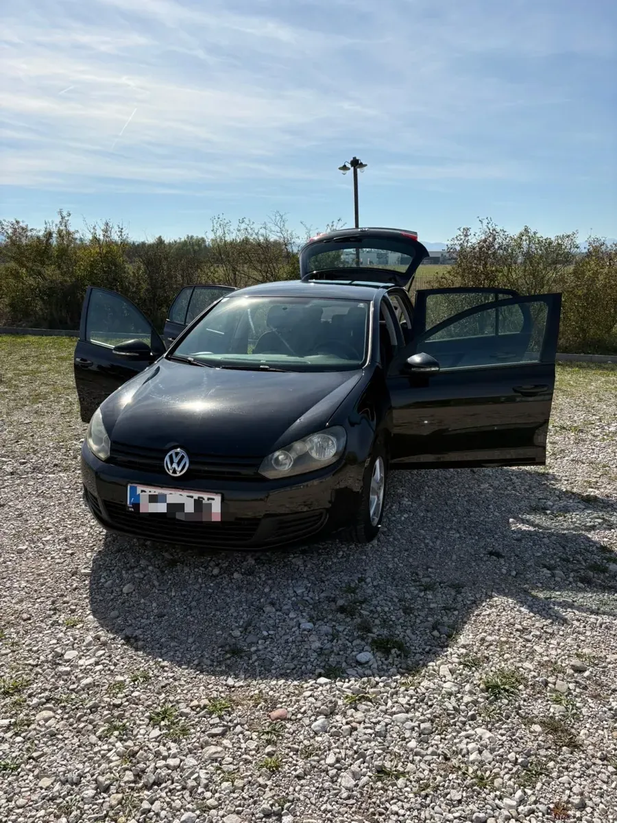 Volkswagen Golf 2009 photo 3