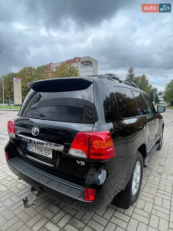 Toyota Land Cruiser 2012 photo 5