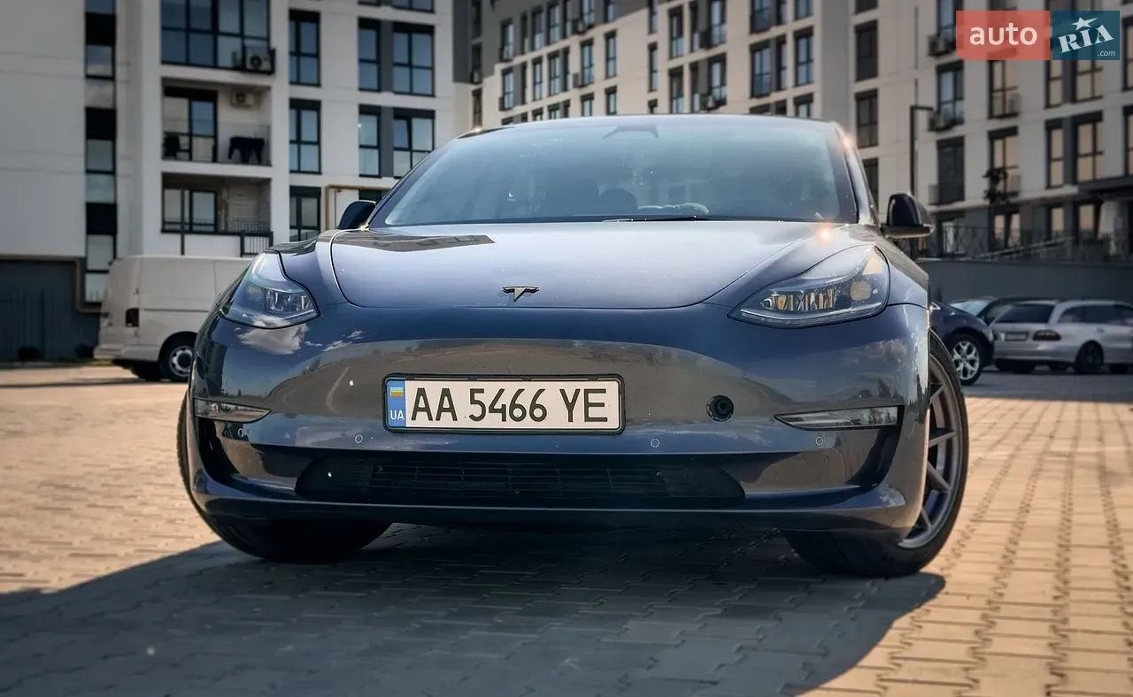 Tesla Model 3