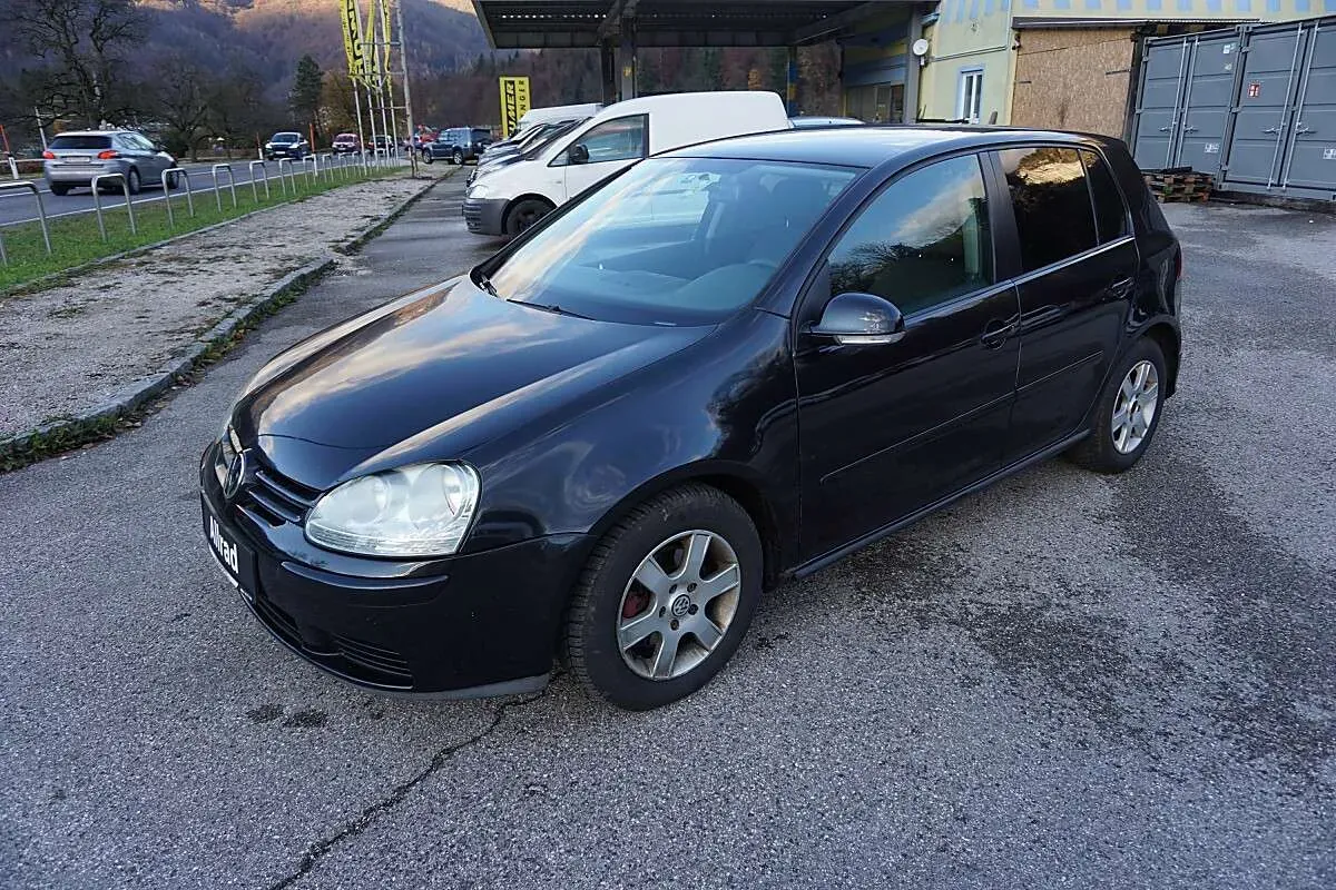 Volkswagen Golf 2005 photo 2