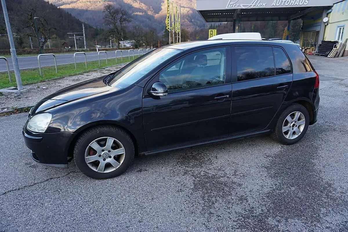 Volkswagen Golf 2005 photo 3