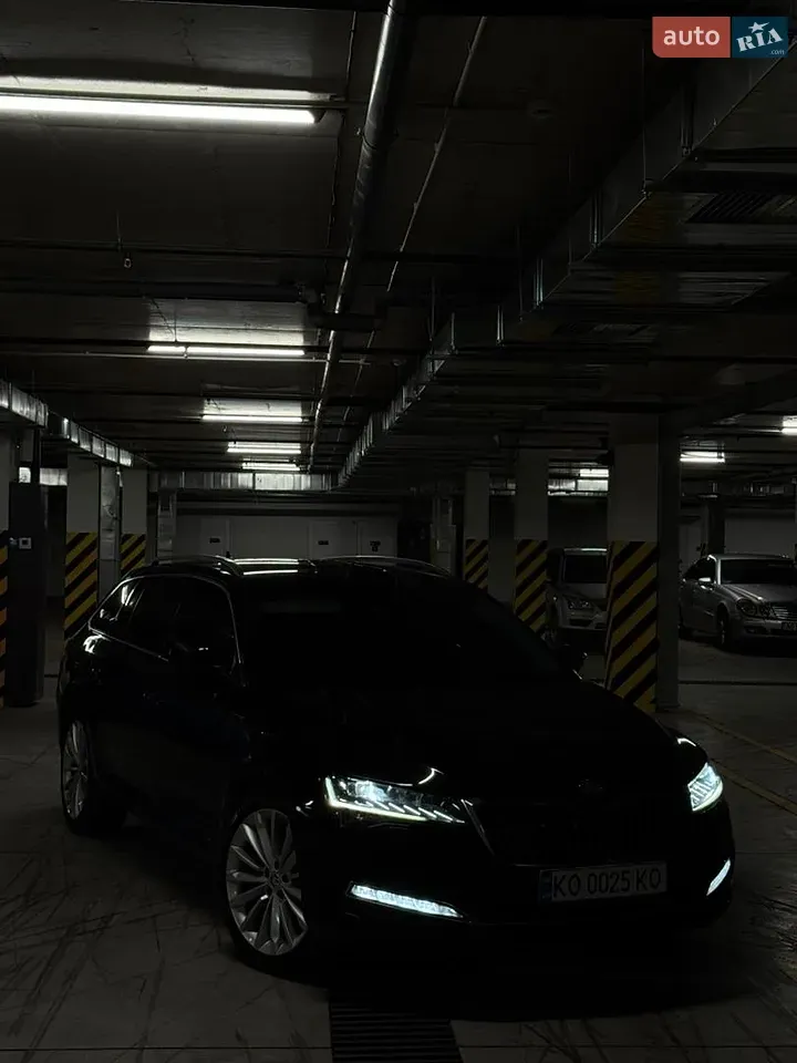 Skoda Superb 2019 photo 3