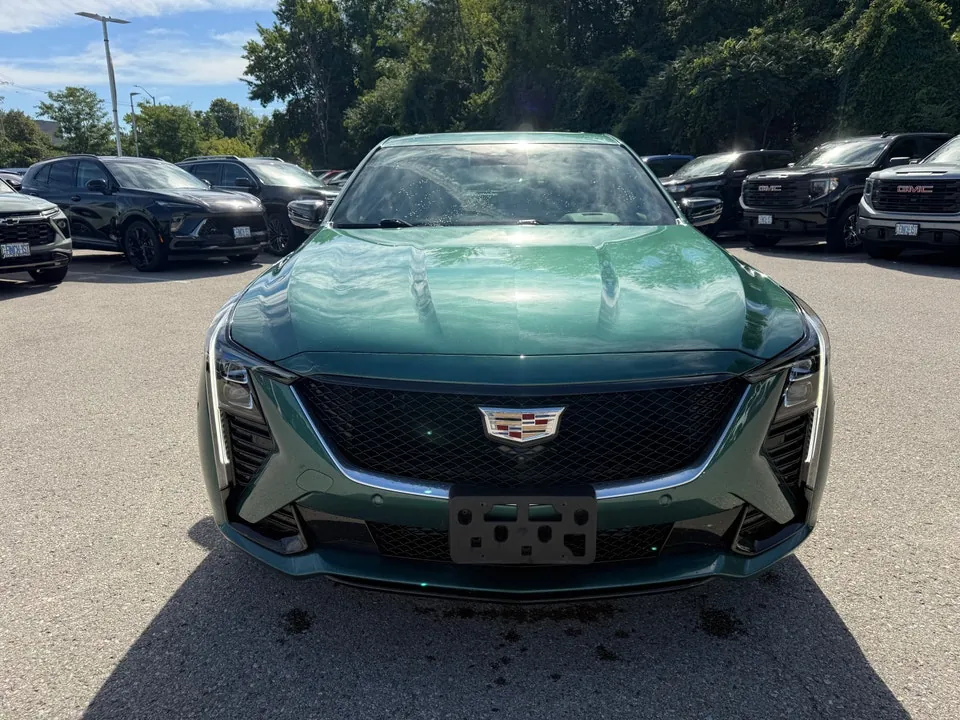 Cadillac Ct5 2025 photo 2