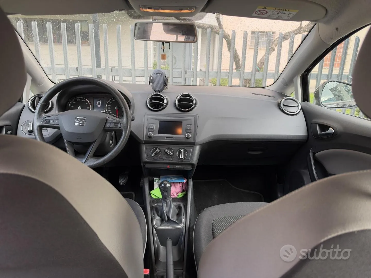 Seat Ibiza 2016 photo 4