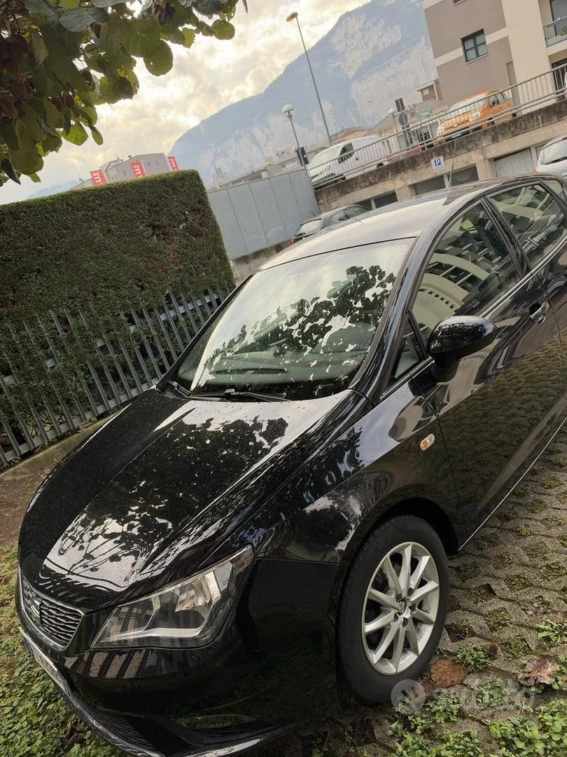 Seat Ibiza 2016 photo 2
