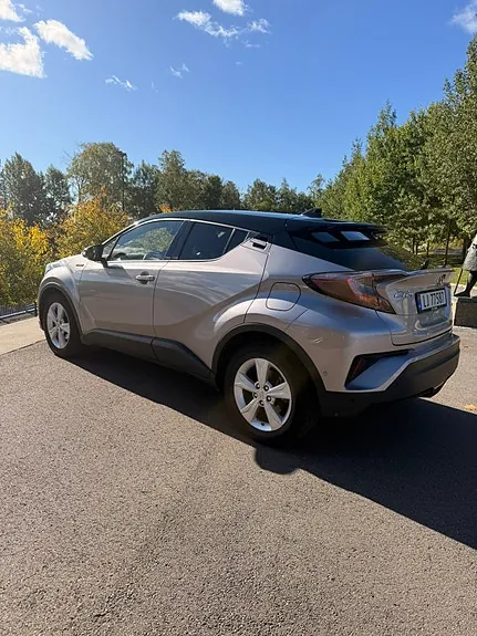 Toyota C-Hr 2020 photo 4