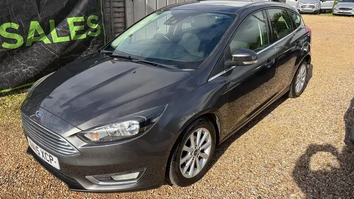 Ford Focus 2015 photo 3