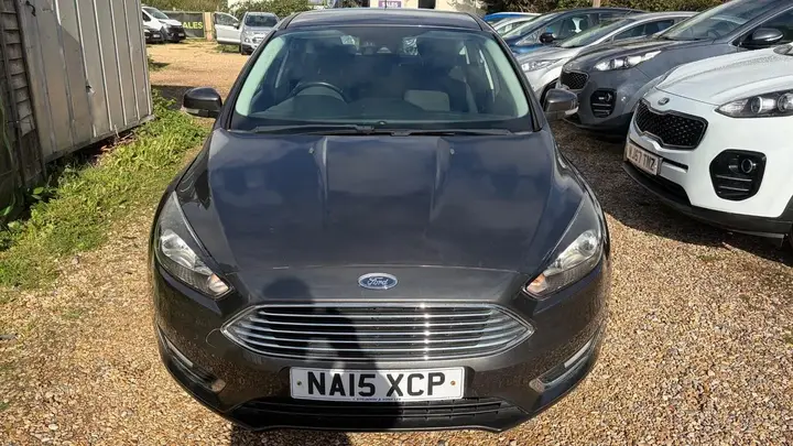 Ford Focus 2015 photo 2