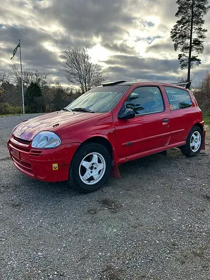 Renault Clio 2001 photo 2